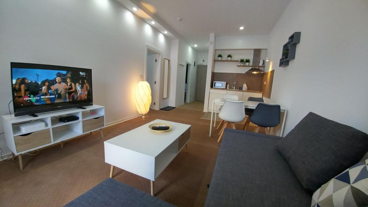 J&J Apartments Belgrad Exteriör bild