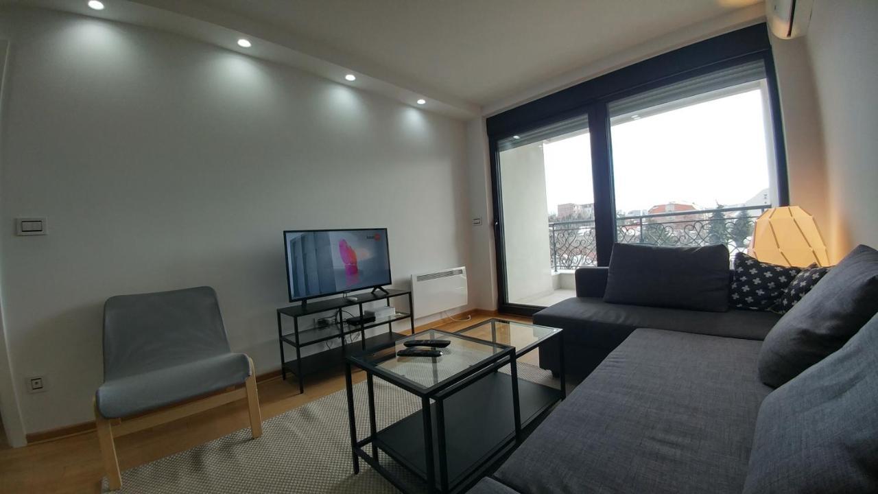 J&J Apartments Belgrad Exteriör bild